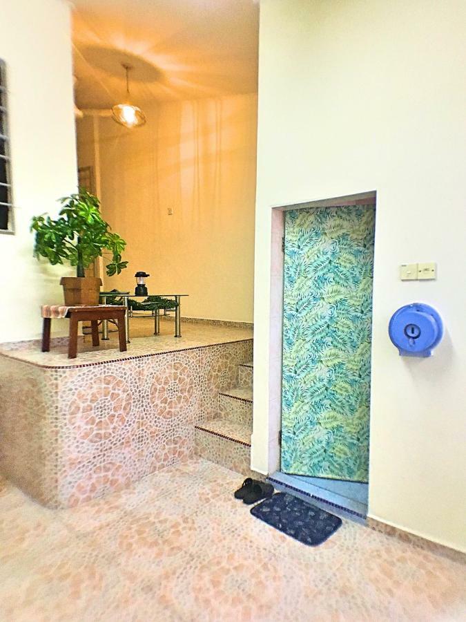 Lavender Green Home Malacca Bagian luar foto