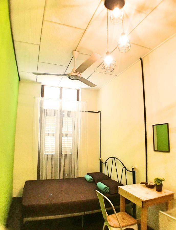 Lavender Green Home Malacca Bagian luar foto
